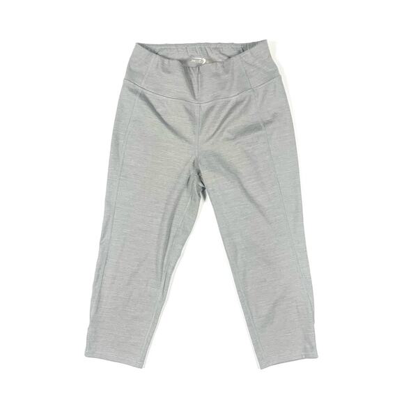 MTA Light Gray Cropped Capri Leggings - Picture 1 of 4
